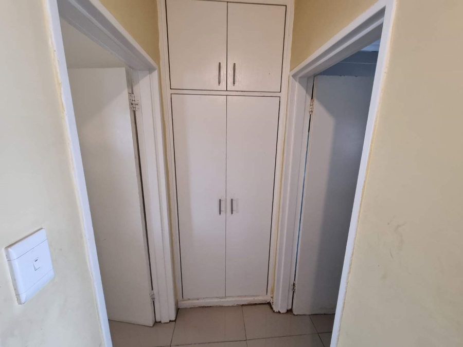 To Let 1 Bedroom Property for Rent in Sea Point Western Cape